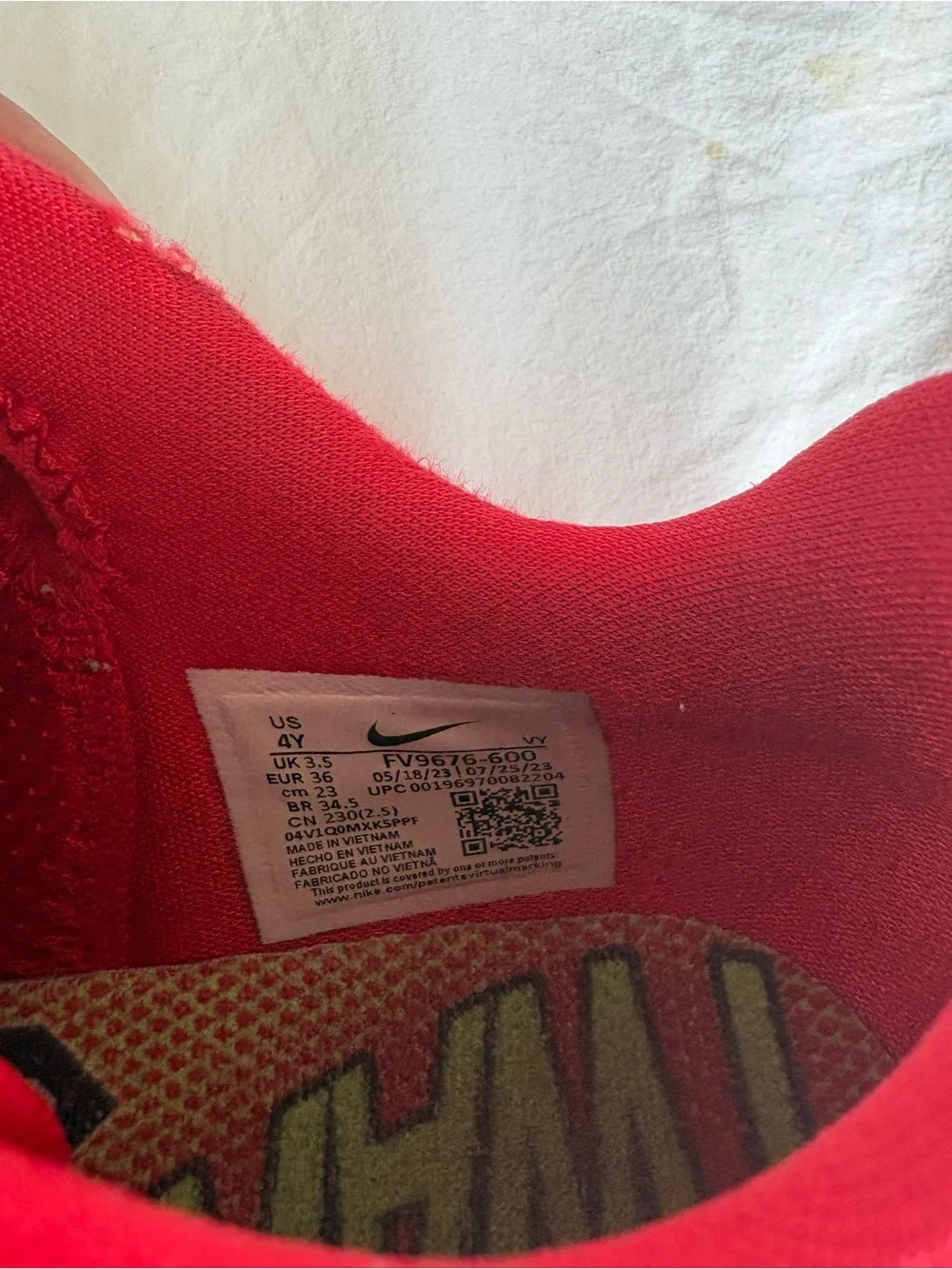 Nike 100% authentic